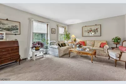 2 Rittenhouse Cir, Raritan Township, NJ 08822 - Photo 5