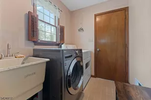 2 Rittenhouse Cir, Raritan Township, NJ 08822 - Photo 27