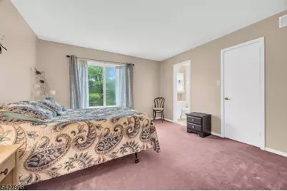 68 Hampton Ct, Hillsborough Township, NJ 08844 - Photo 17