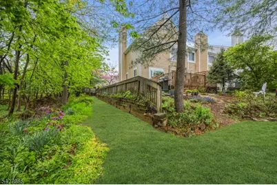 68 Hampton Ct, Hillsborough Township, NJ 08844 - Photo 33