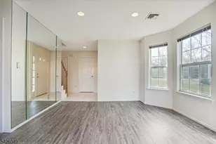 16 Lagoon Way, Roxbury Township, NJ 07852 - Photo 7