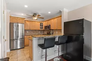 43 Manchester Ct, Kinnelon, NJ 07405 - Photo 3