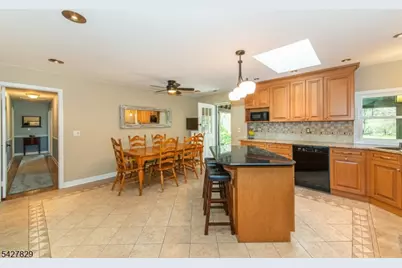 18 Stonewyck Dr, Hillsborough Township, NJ 08844 - Photo 15