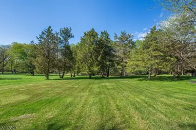 18 Stonewyck Dr, Hillsborough Township, NJ 08844 - Photo 49