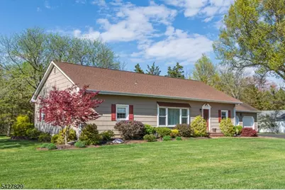 18 Stonewyck Dr, Hillsborough Township, NJ 08844 - Photo 3