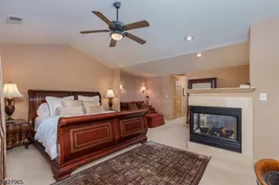 59 Spring Hill Cir, Wayne Twp., NJ 07470 - Photo 17