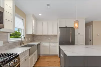 2535 Standish Ave, Union Township, NJ 07083 - Photo 7