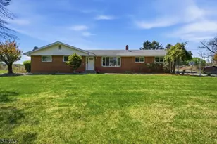 131 Califon Rd, Washington Township, NJ 07853 - Photo 1