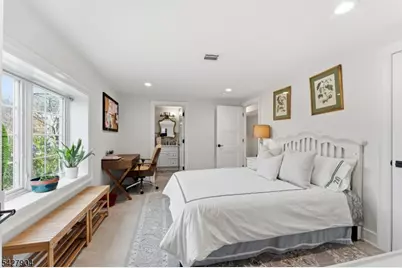 281 Beaufort Ave, Livingston, NJ 07039 - Photo 17