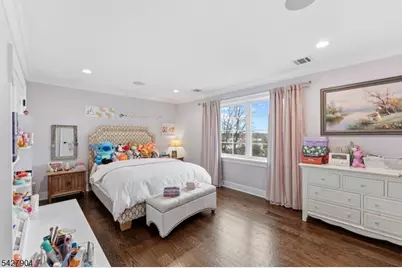 281 Beaufort Ave, Livingston, NJ 07039 - Photo 13