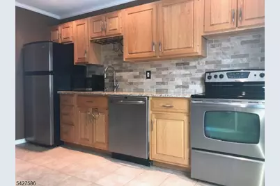 7B Troy Dr #B, Springfield Twp., NJ 07081 - Photo 5