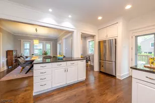82 Oakland Rd, Maplewood, NJ 07040 - Photo 13
