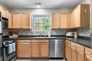 30-13 Federal Hill Rd, Pompton Lakes, NJ 07442 - Photo 5