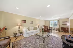 21 Robin Hood Rd, Parsippany, NJ 07950 - Photo 7