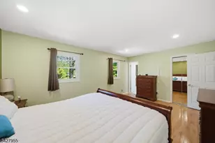 21 Robin Hood Rd, Parsippany, NJ 07950 - Photo 19