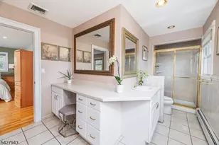 19 Harwood Pl, Wayne, NJ 07470 - Photo 27