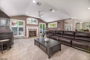 19 Harwood Pl, Wayne, NJ 07470 - Photo 11