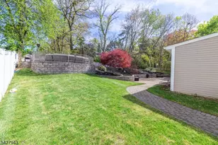 19 Harwood Pl, Wayne, NJ 07470 - Photo 37