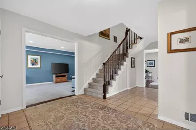 8 Lee Ct, Mount Olive, NJ 07836 - Photo 5