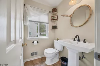 110 Connelly Ave, Mount Olive, NJ 07828 - Photo 17