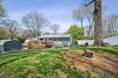 77 Brooklyn Rd, Stanhope, NJ 07874 - Photo 17