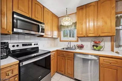 77 Brooklyn Rd, Stanhope, NJ 07874 - Photo 3