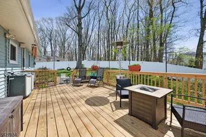 77 Brooklyn Rd, Stanhope, NJ 07874 - Photo 17