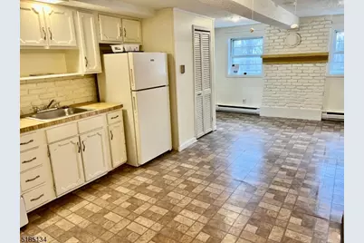 632 Brooklyn Mountain Rd, Hopatcong, NJ 07843 - Photo 9