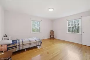 9 Henderson Hill Rd, Union Township, NJ 08827 - Photo 15