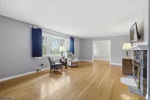 9 Henderson Hill Rd, Union Township, NJ 08827 - Photo 5