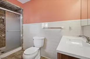 9 Henderson Hill Rd, Union Township, NJ 08827 - Photo 17