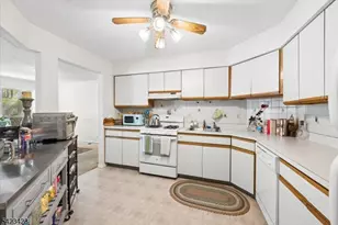 73 Drake Ln, Roxbury Township, NJ 07852 - Photo 7