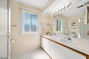 73 Drake Ln, Roxbury Township, NJ 07852 - Photo 15