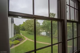 22 Burlington Ct, Hamburg, NJ 07419 - Photo 19