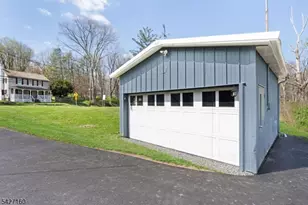 290 Schooleys Mountain Rd, Washington Township, NJ 07853 - Photo 17