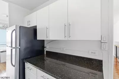 2 Horizon Road, Fort Lee, NJ 07024 - Photo 13