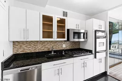 2 Horizon Road, Fort Lee, NJ 07024 - Photo 11