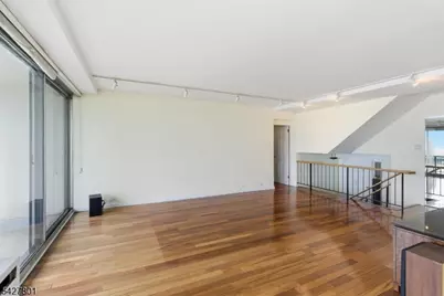 2 Horizon Road, Fort Lee, NJ 07024 - Photo 5