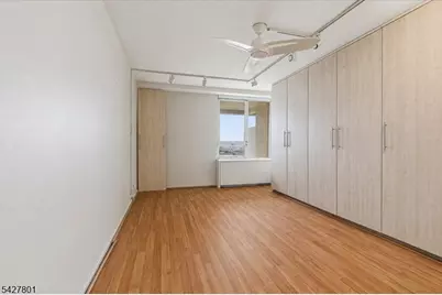 2 Horizon Road, Fort Lee, NJ 07024 - Photo 13