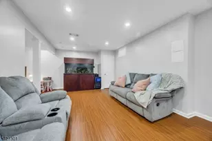109 Bond St, Bridgewater, NJ 08807 - Photo 29