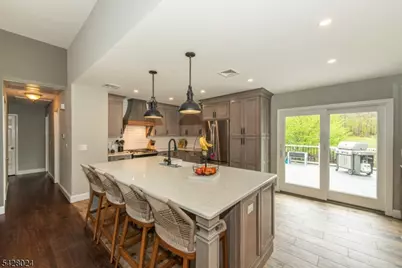 15 Windsor Dr, Jefferson Township, NJ 07438 - Photo 9