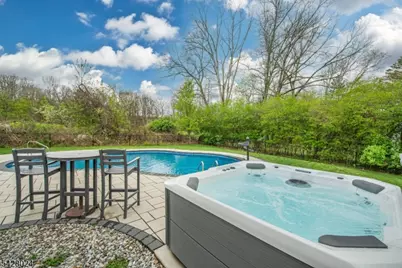 15 Windsor Dr, Jefferson Township, NJ 07438 - Photo 31
