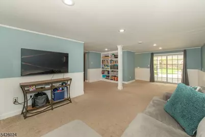 15 Windsor Dr, Jefferson Township, NJ 07438 - Photo 21