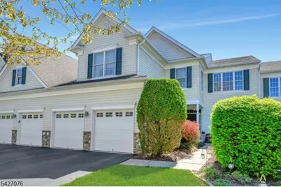 18 Mackenzie Ln, Denville, NJ 07834 - Photo 1