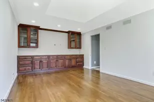 1008 Mary Allen Ln, Mountainside, NJ 07092 - Photo 11