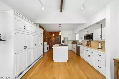 506 Linden Pl, Cranford Township, NJ 07016 - Photo 11