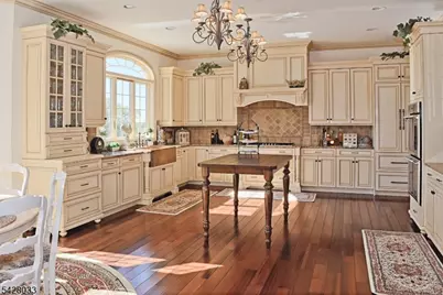 2 Chilton Rd, Chester, NJ 07930 - Photo 7