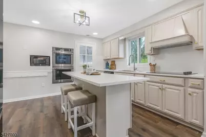 54 Academy Ln, Chester, NJ 07930 - Photo 7