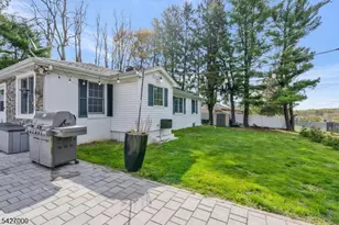 54 Academy Ln, Chester, NJ 07930 - Photo 21