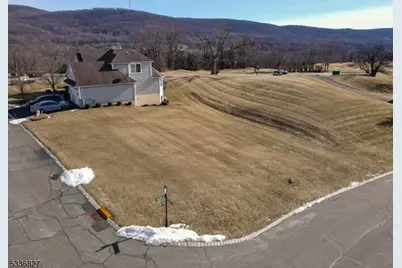 3 Wentworth Ct, Hardyston Township, NJ 07419 - Photo 3